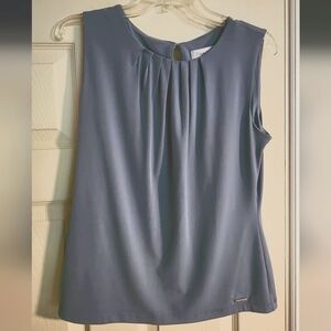 Calvin Klein stretch pleated crew neckline sleeveless top size M